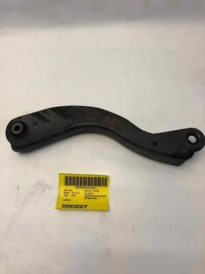 Brazo de control superior trasero Saturn Vue 2002-2007 suspensión pasajero derecho OEM Foto 1 de 4