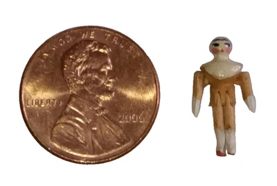 5/8" Antique GRODNERTAL Wooden Peg Doll Miniature Dollhouse Unsigned Artisan Vtg - Image 1 of 4