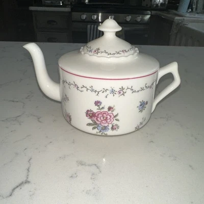 Juego de 2 teteras y tapas de porcelana Samantha American Girl Pleasant Company Foto 1 de 4