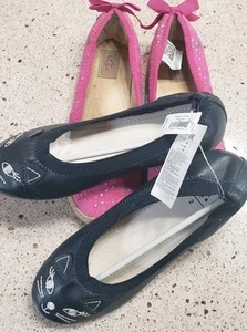 KIDDS UGG & GAP SHOE LOT Sz. 1 & 2 - Picture 1 of 16