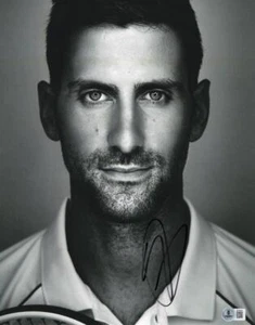 Foto autógrafa firmada por Novak Djokovic 11x14 - Campeón de tenis serbio BAS - Imagen 1 de 1