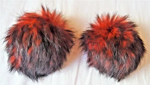 Pompons en plumes pour décoration de vêtements ou autres - Photo 1 sur 2