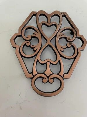 Pampered Chef Round-Up From The Heart Trivet 2946 Copper Cast Iron Decor 2011 - Image 1 of 4