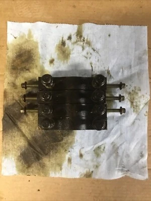 Tapas principales de bloque de motor para Pontiac Grand Prix 2004 3,8 Foto 1 de 4