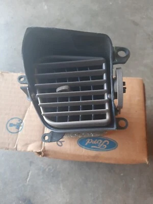 Ford Taurus 1998 ventilación central del lado del conductor Foto 1 de 4