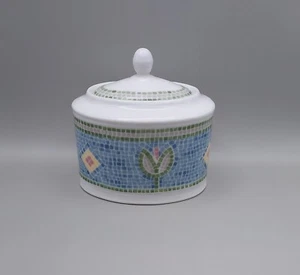 Westbury Court NAPOLI BLUE, Sugar Bowl with Lid 3 5/8", excellent condition. - Picture 1 of 6