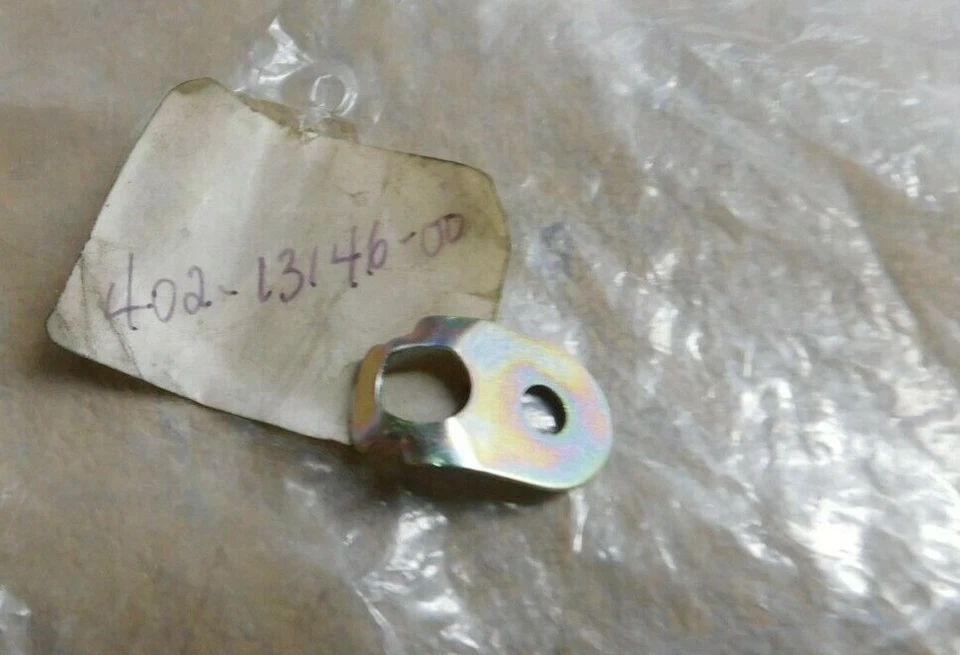 NUEVO OEM YAMAHA TZ250 TZ350 SC500 TY250 BOMBA DE ACEITE AJUSTE POLEA CUBIERTA  Foto 1 de 1