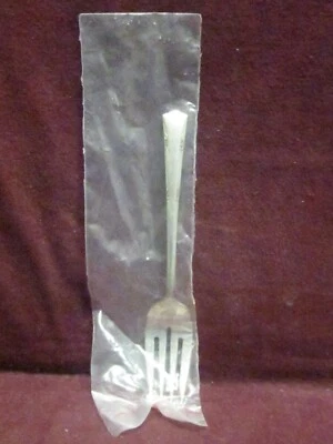 Tenedor para ensalada Sterling Gorham Greenbrier 6 3/4" 38-40 gramos sin mono nuevo en paquete Foto 1 de 4