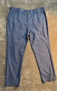 Pantalone Uomo UNDER ARMOUR Grigio Golf Sportivo Taglia 38 Ottime Condizioni - Foto 1 di 4
