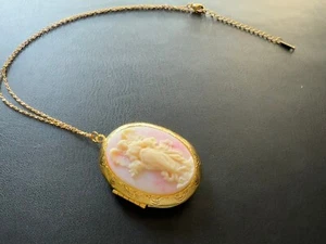 Colgante medallón ángel camafeo rosa hecho a mano tono dorado foto medallón collar 24"" - Imagen 1 de 8