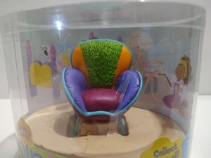 Mini Silla Groovy Niñas Mod 2.75" Multicolor Boho Cheeky Chair - Imagen 1 de 5