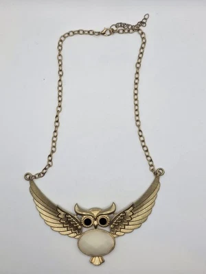 Único Collar Búho Tono Dorado Con Piedra Marfil Y Ojos Negros Halloween 🎃🎃👻 Foto 1 de 4