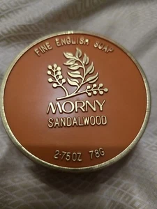 MORNY SANDALWOOD sapone inglese fine con contenitore 78g raro 1970's nuovo - Foto 1 di 5