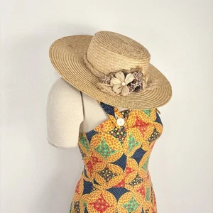 Cappello in paglia da barca a tesa larga vintage con fiori secchi - Foto 1 di 10