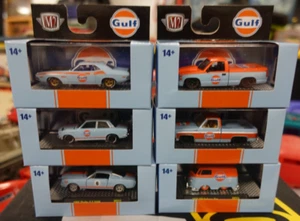 M2 Machines Gulf Set Ford Chevrolet Dodge Datsun VW 1/64 - Foto 1 di 3