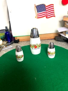 CORNINGWARE SALT, PEPPER AND SUGAS SET LE SALIERE & POIVRIEDR & SUGAR - Picture 1 of 5