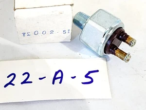 Interruptor de luz de freno Harley Davidson 72002-51A 1951-73 - Imagen 1 de 2