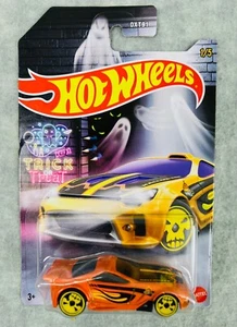 🔥🔥🔥Hot Wheels 2022 HW Halloween Trick Or Treat  Orange Scorcher H24🔥🔥🔥 - Picture 1 of 7