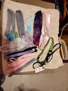 Large Lot of 18 Mult ColorFlower Head Stretch Bands - Picture 1 of 24