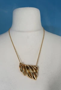 COS pendant golden necklace - Picture 1 of 6