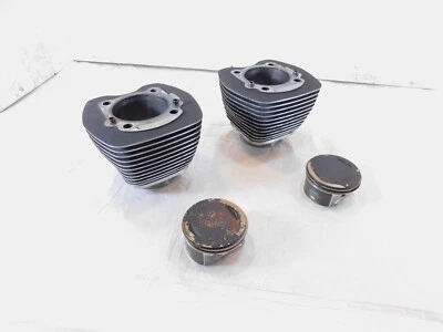 Harley Davidson Touring Dyna & Softail Twin Cam 96 cilindros y pistones negros Foto 1 de 4