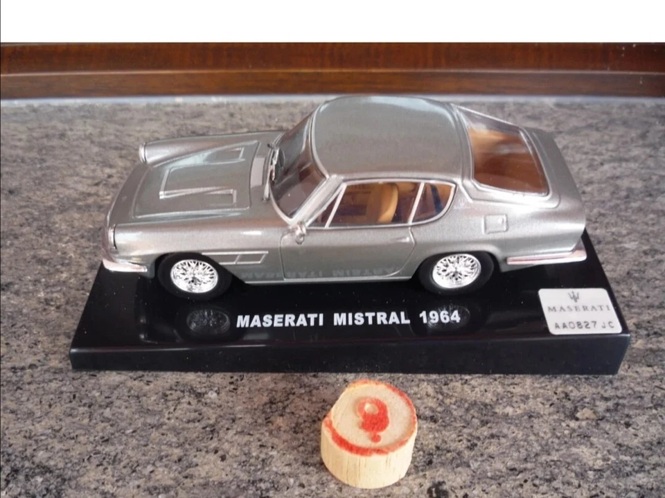DE AGOSTINI-MODELLINI DI AUTO ITALIANE-1:43-NUOVA MASERATI MISTRAL 1964 - Immagine 1 di 3