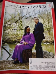 TIME MAGAZINE EARTH AWARDS GLORIA WALTON & MARK RUFFALO - Picture 1 of 1