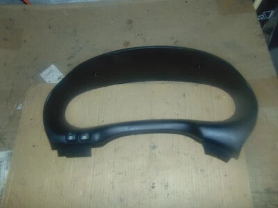 1998 1999 2000 2001 2002 OLDSMOBILE INTRIGUE Gauge Cluster Bezel 98 99 00 01 02 - Изображение 1 из 2