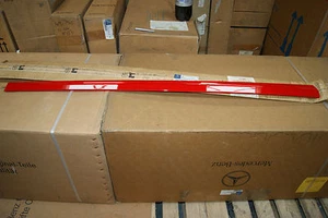 MERCEDES C CLASS W203 FRONT DOOR PROTECTIVE STRIP RIGHT A 2036903082 3586 - Picture 1 of 3