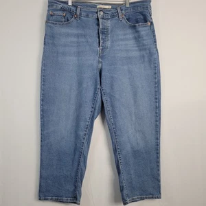 Levi's Wedgie Straight Button Fly Jeans size 18W medium wash high rise cropped - Picture 1 of 9