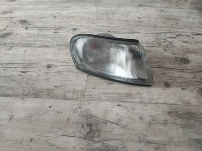 Opel Vectra B anno 95-98 indicatore di direzione anteriore destro 90464684 - Immagine 1 di 4
