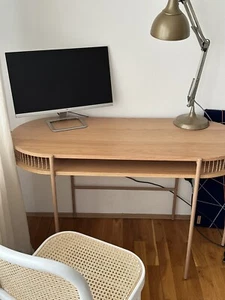 Schöner Schreibtisch (fast neu) - Eigenständige Abholung & Abbau, 95 Euro VB - Bild 1 von 6