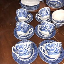 Royal Wessex England Blue Willow 7 5/8" Bread & Butter Plates  6-cup & Saucer X