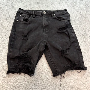 Almost Famous Shorts Women's 9 Black High Rise Distressed Cut-off Fray Hem - Picture 1 of 14