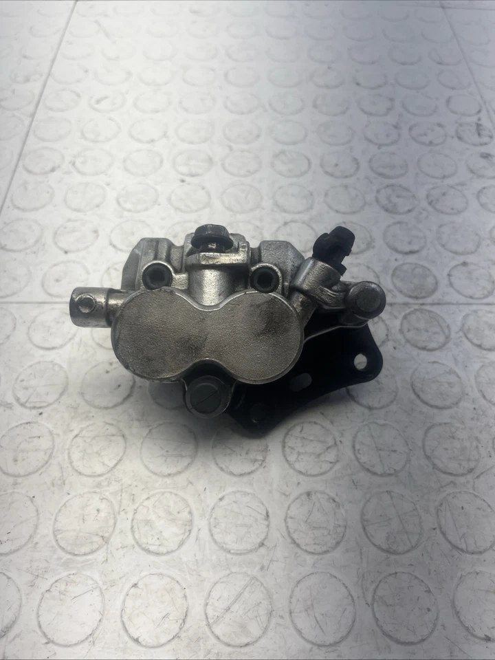 川崎忍者 250R 前刹车卡钳 EX250 带垫 原始设备制造商 2004 - 2012 年 原始设备制造商 — 第 1/4 张图片