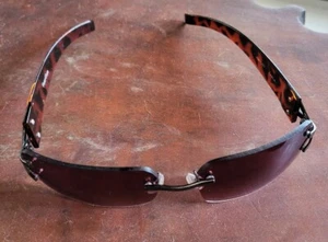 Foster Grant Women's Sunglasses Frameless Tortoise Sun Glasses KM1007 CARLA - Picture 1 of 9