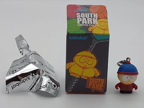 Kidrobot South Park Series 1 Zipper Pull Stan 1" Vinyl Keychain Has Scratches Cover