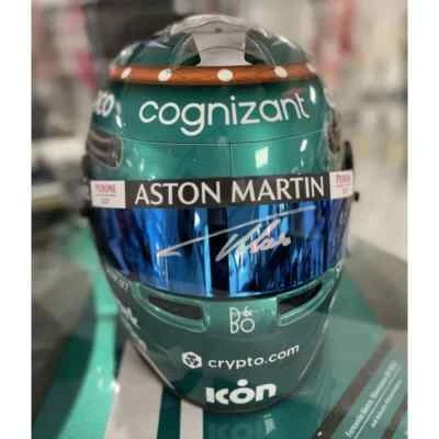 Casco Bell Fernando Alonso Aston Martin GP de Gran Bretaña firmado #07/14 Foto 1 de 4