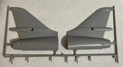 Revell B-1b Lancer 1/48 Part Sprues - Image 1 of 4