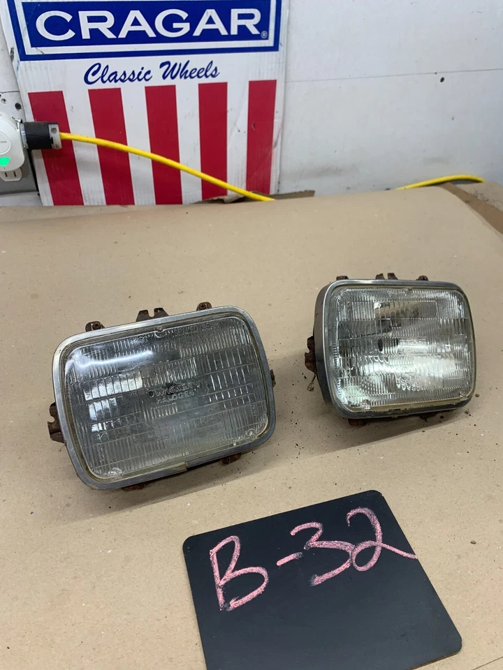 Faro Chevrolet K5 K10 Malibu Regal Cutlass 5x7 con cubo / ¡CONJUNTOS DE ANILLOS! Foto 1 de 4