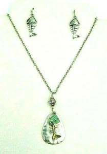 SILVER  & GOLD BONE FISH PENDANT NECKLACE WITH MATCHING EARRINGS  RHINESTONES - Picture 1 of 11