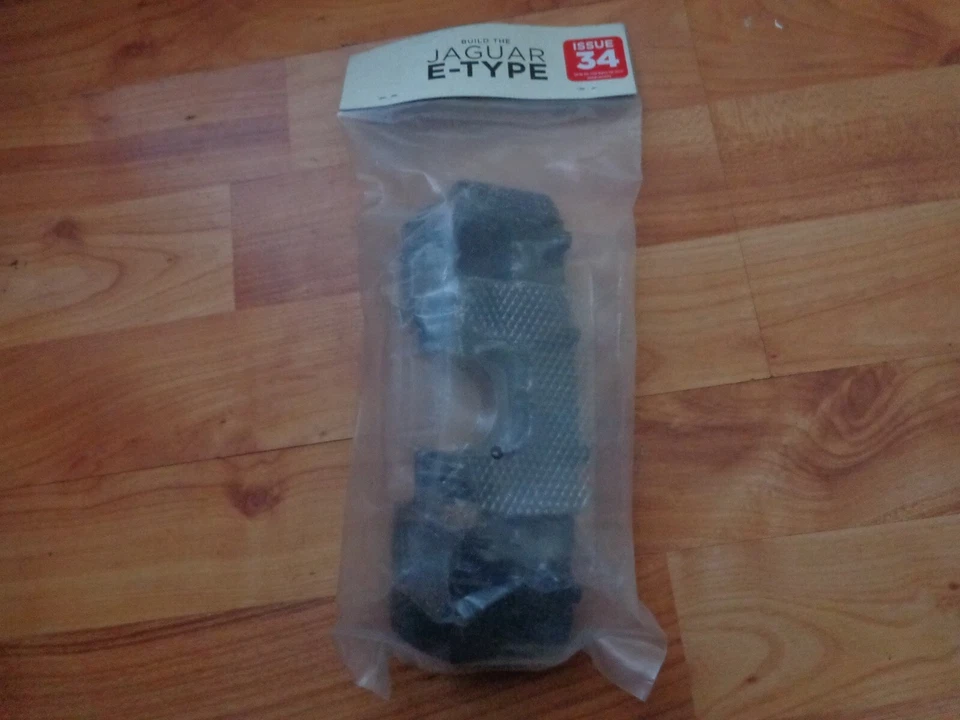 1/8 DEAGOSTINI Costruire il Proprio The Jaguar Auto Problema 34 Parte - Immagine 1 di 1