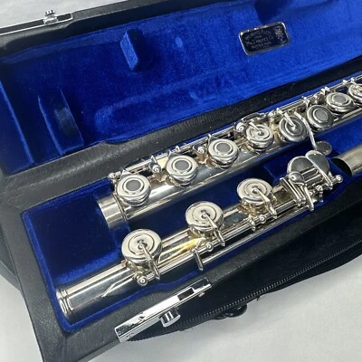 Haynes Classic Flute Q-Series Model Q2, Solid Silver Headjoint & Body, B Foot - Image 1 of 4
