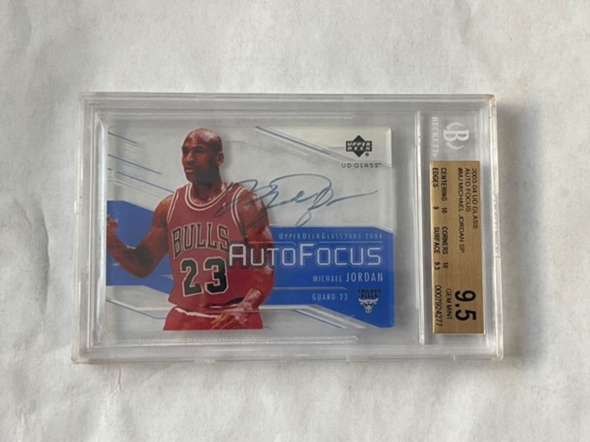 Upper Deck Michael Jordan Grade 9.5 Basketball Autographed Upper Deck Michael Jordan Grade 9.5 Basketball Autographed