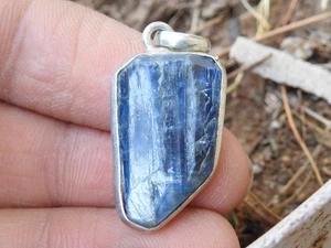 Kyanite Faceted Fancy Shape Cabochon Silver Polished Metal Pendent 22X14X4MM - Picture 1 of 10