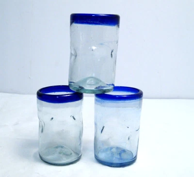 Mexican Drinking 4" Tumbler Juice Glasses Hand Blown Cobalt Blue Rims Set of 3 Foto 1 de 4