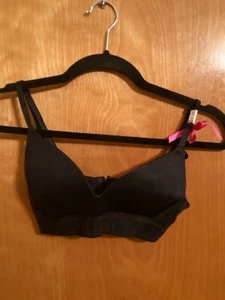 Victoria's Secret Wear Everywhere Wireless Lightly Lined Black Size 32B - Picture 1 of 5