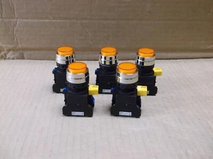 HW4L-M2F10QD-A-24V Idec NEW 22mm Amber Illuminated Momentary 1-NO Pushbutton * - Picture 1 of 4