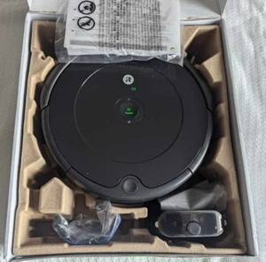 iRobot R694020 Roomba 694 Robot Vacuum-Wi-Fi Connectivity Black VERYLIGHTLY USED - Picture 1 of 12