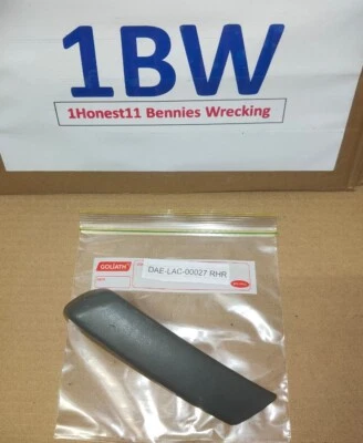 Inserto DAEWOO LACETTI para manija de puerta de plástico 1,8 L 2003 2004 sedán trasero derecho Foto 1 de 4